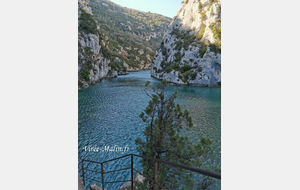 Quinson : Parking du Musée-Basses Gorges du Verdon-Ravin et Chapelle de Sainte-Maxime
